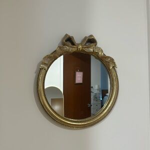 Bow Mirror